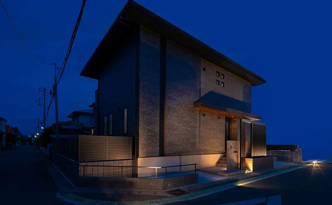 モダン外構ライティング
