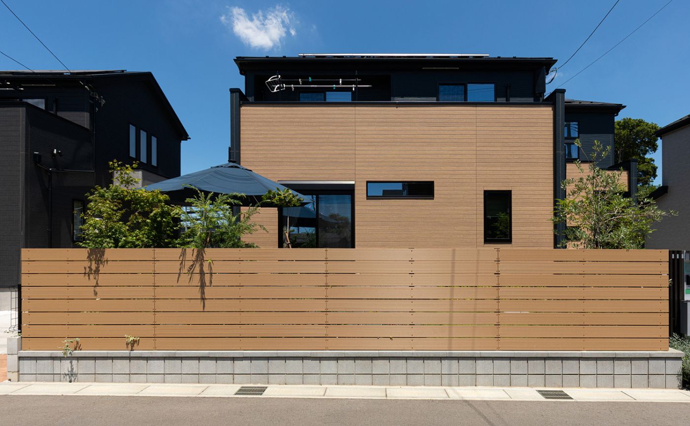 セミクローズ外構