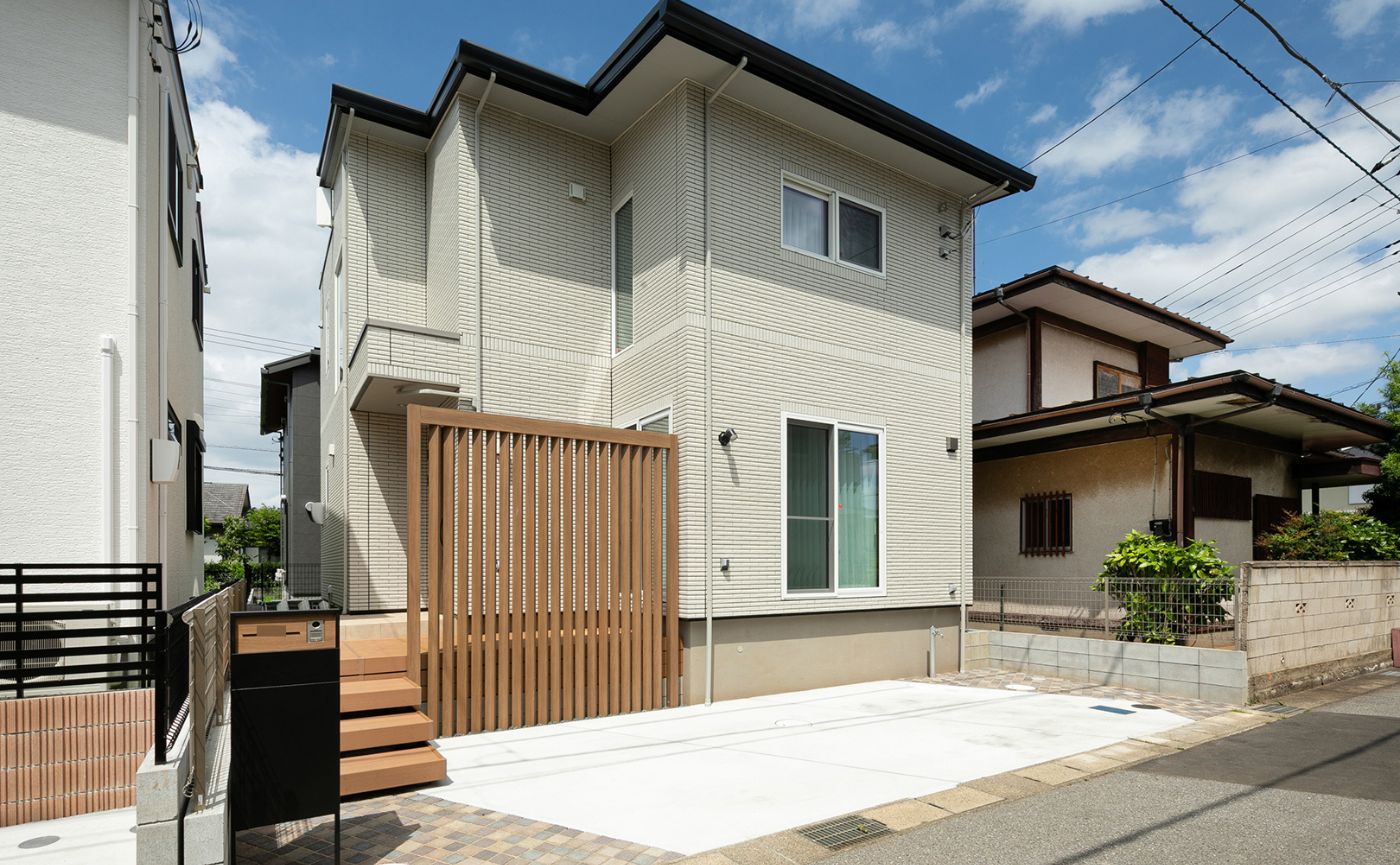 セミクローズ外構