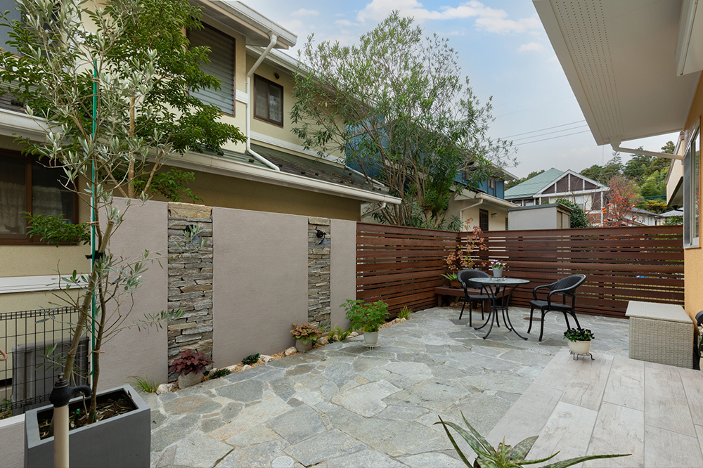 眺めて使えるローメンテナンスガーデン