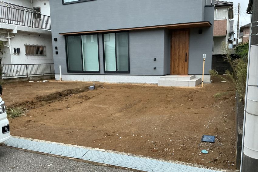 光と影が織りなす、洗練のグレートーン(イメージ)