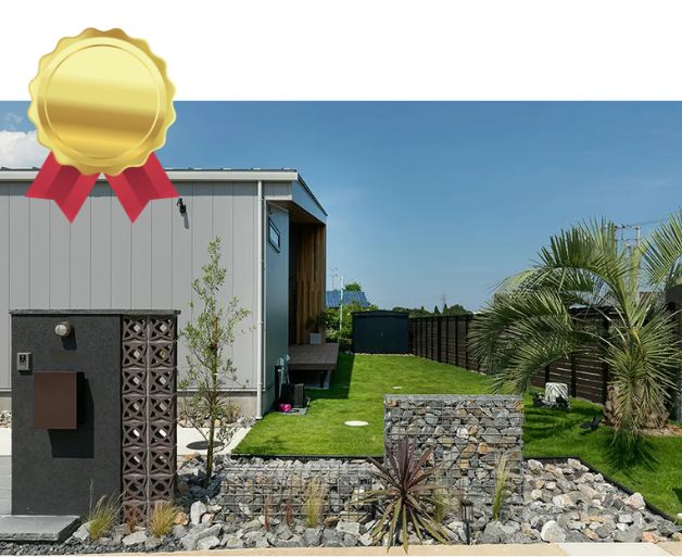 ROCK & PALM：石とヤシが彩る、スタイリッシュ・リゾートガーデン